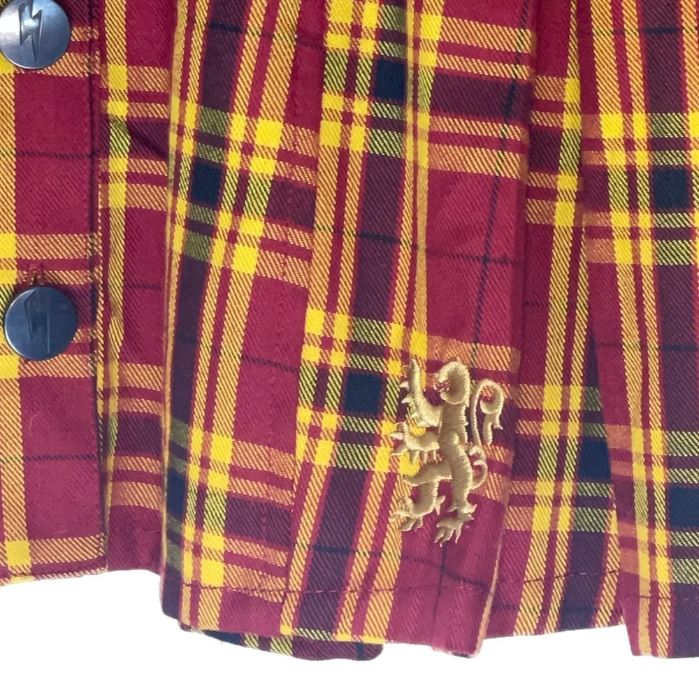 Harry Potter Gryffindor Plaid Skirt. Button front. GUC size XS - Picture 8 of 8